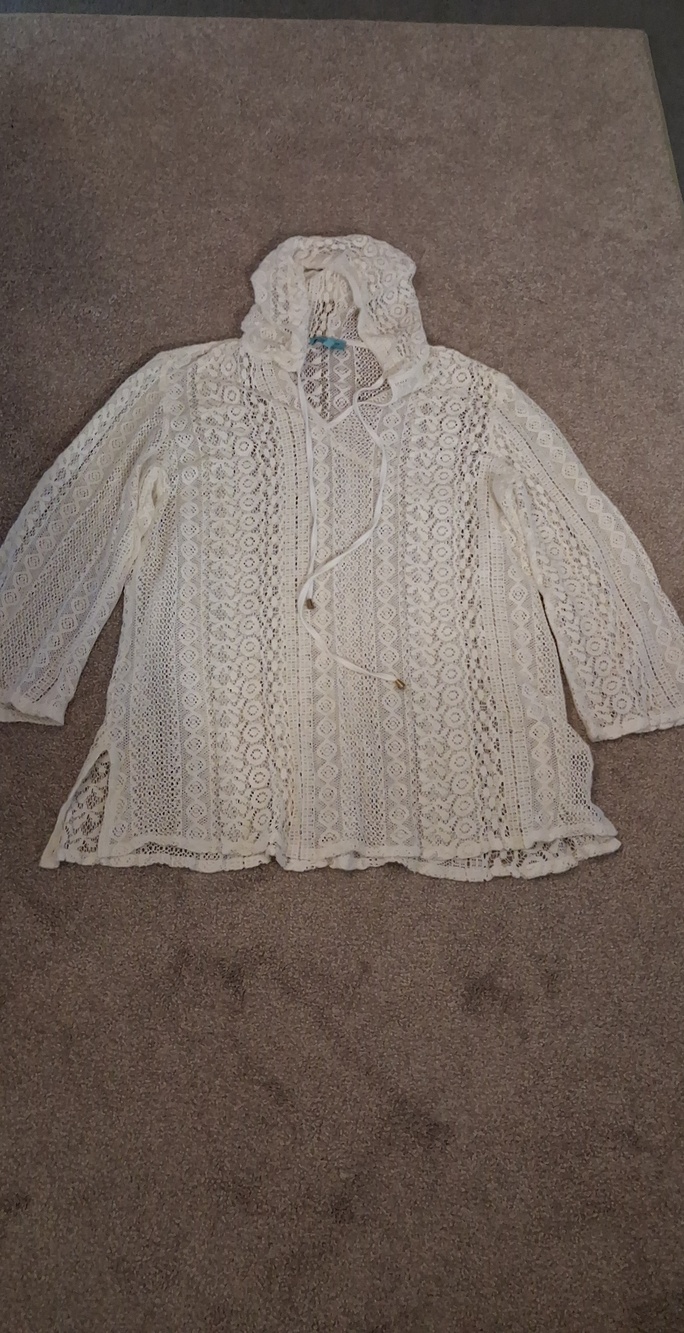 Ellen Weaver Crochet/Lace Cream Color Hooded Pullover. L